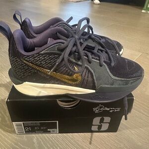 Nike Kids sabrina 2 raisin purple Sneakers with Metallic Gold Swoosh